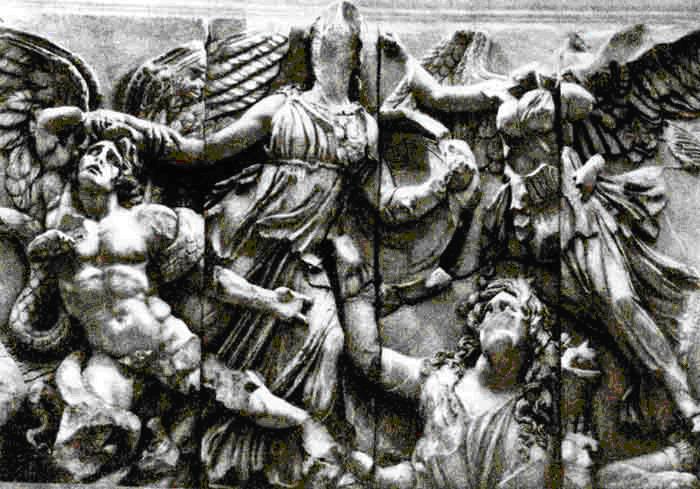 Фрагмент рельефного фриза алтаря Зевса в Пергаме. Был создан во II в. до н.э. Мрамор.